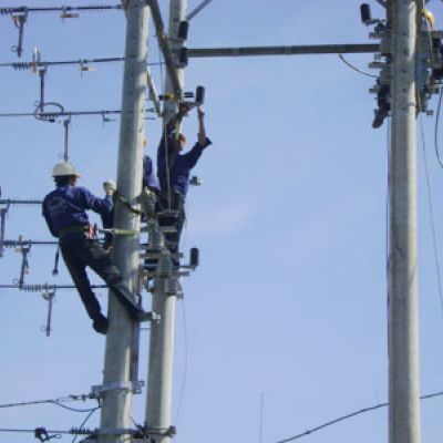 Lắp đặt thiết bị điện