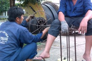 Quốc tế nhận xét giá điện Việt Nam tương đối thấp, vì sao EVN bị chỉ trích giá cao?